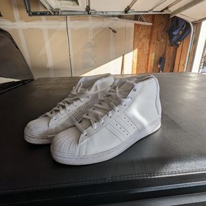 WHITE HI-TOP Shell toe Adidas